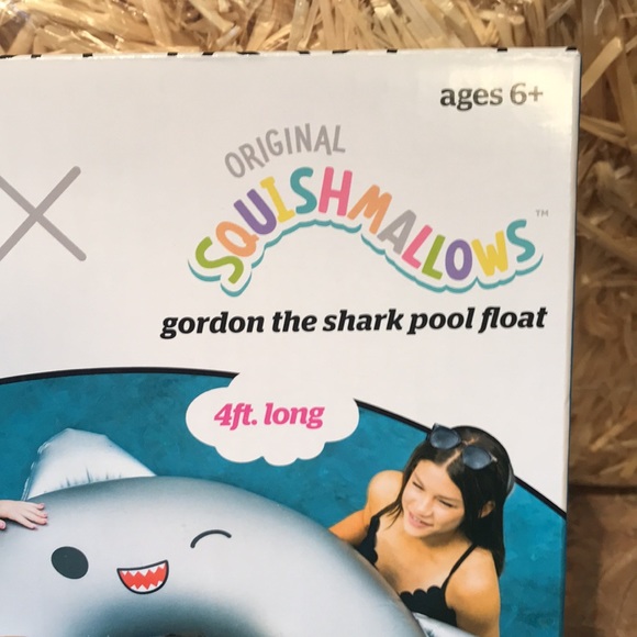Squishmallows original Gordon the Shark pool float - Picture 3 of 8
